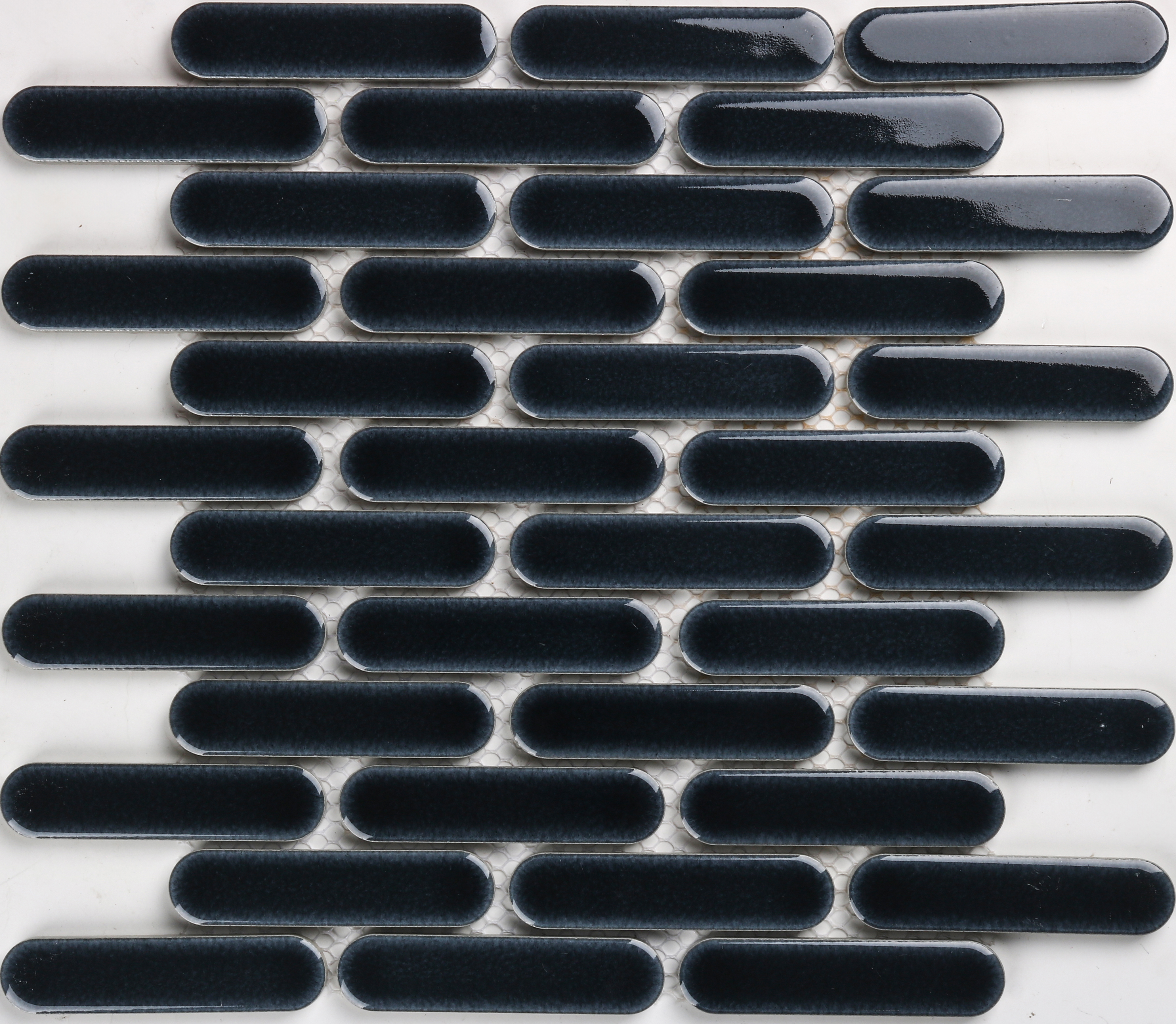 Bounty Oval Navy Mosaic 304X306