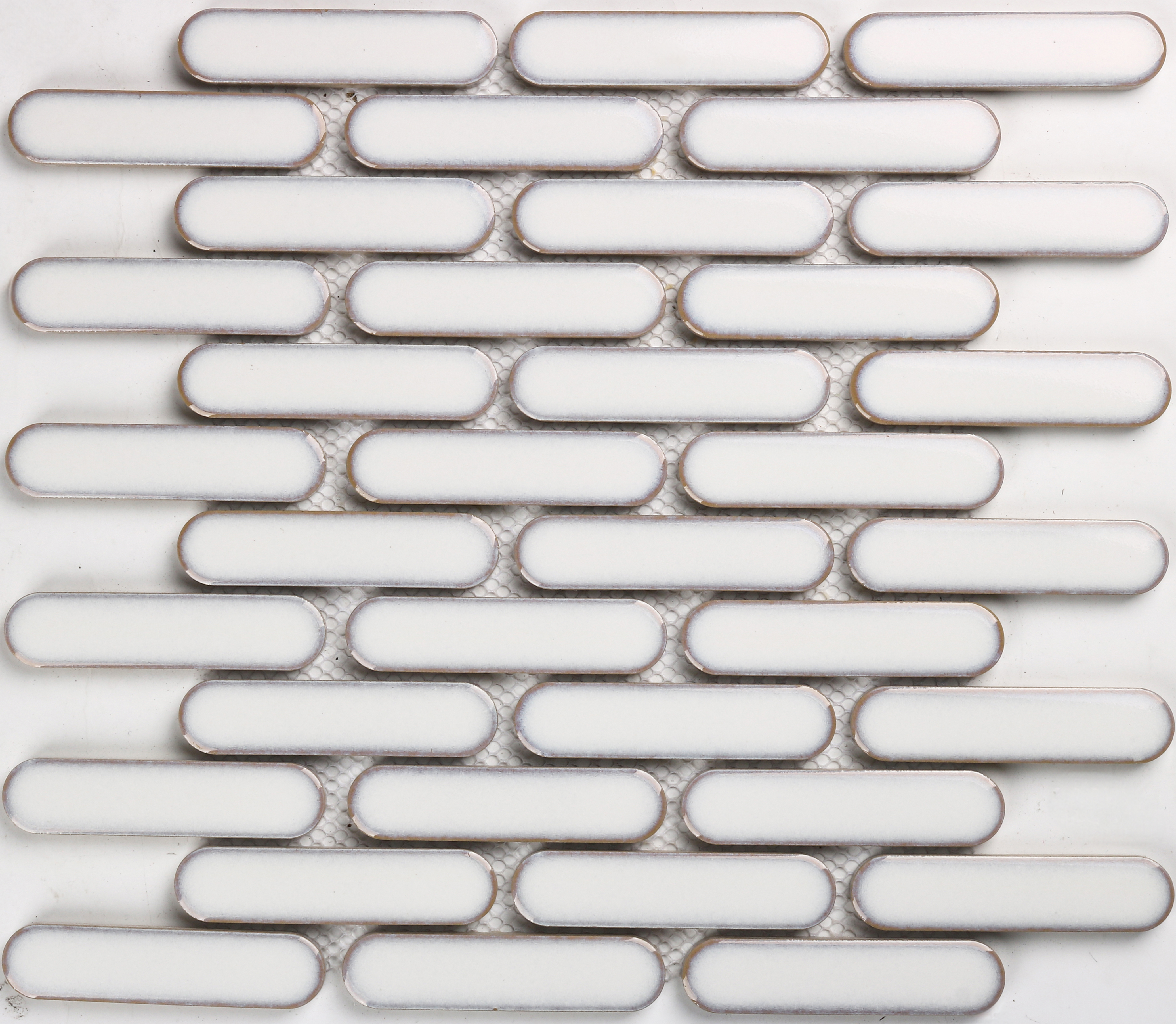 Bounty Oval Vintage White Mosaic 304X306